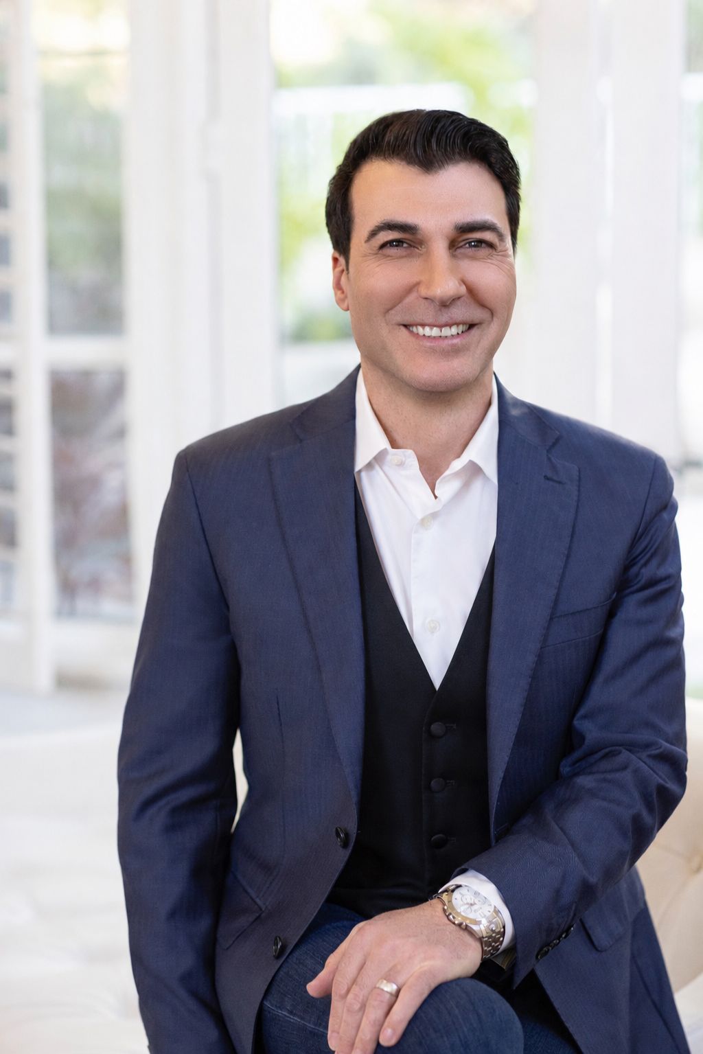 Portrait of Dennis Gournias, REALTOR®